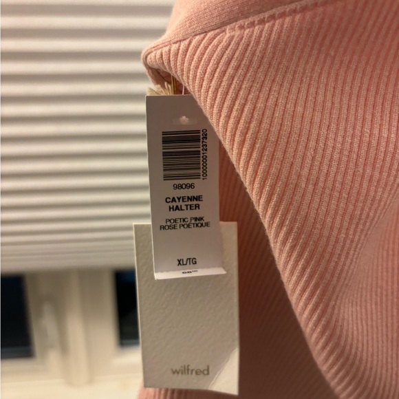 Wilfred halter cropped top - Picture 2 of 2